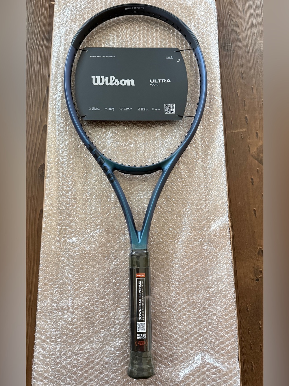 Wilson Ultra 100L V4 Tennis Racket - Blue/Teal
